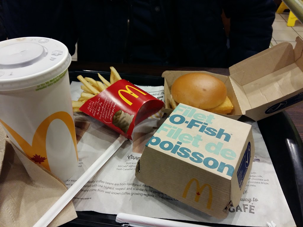 McDonalds | 8631 Granville Avenue, Vancouver, BC V6P 5A2, Canada | Phone: (604) 718-1142