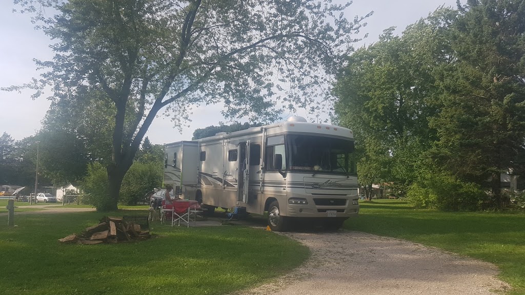 Smith Trailer Park Camp | Lakeshore Rd, Midland, ON L4R 0B9, Canada | Phone: (705) 245-0270