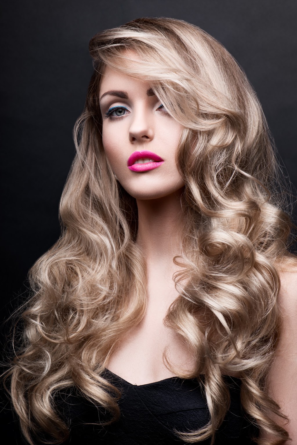 Amals Hair Salon | 20 Cherrywood Dr, Guelph, ON N1K 1R7, Canada | Phone: (519) 830-6771