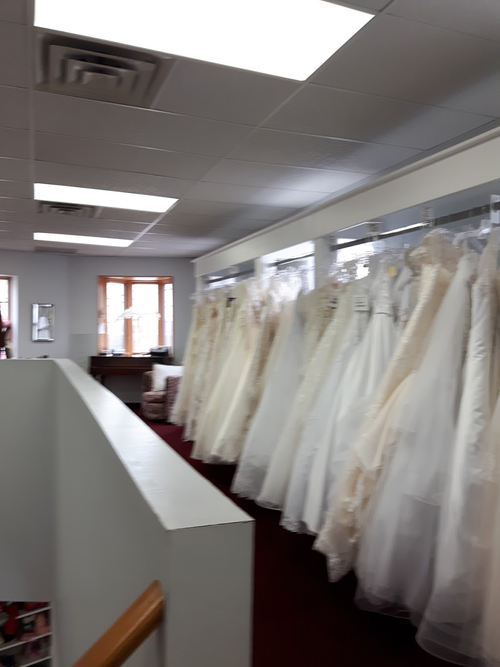 Tatums Fashions & Bridal | 20 Gerrish St, Windsor, NS B0N 2T0, Canada | Phone: (902) 798-4390