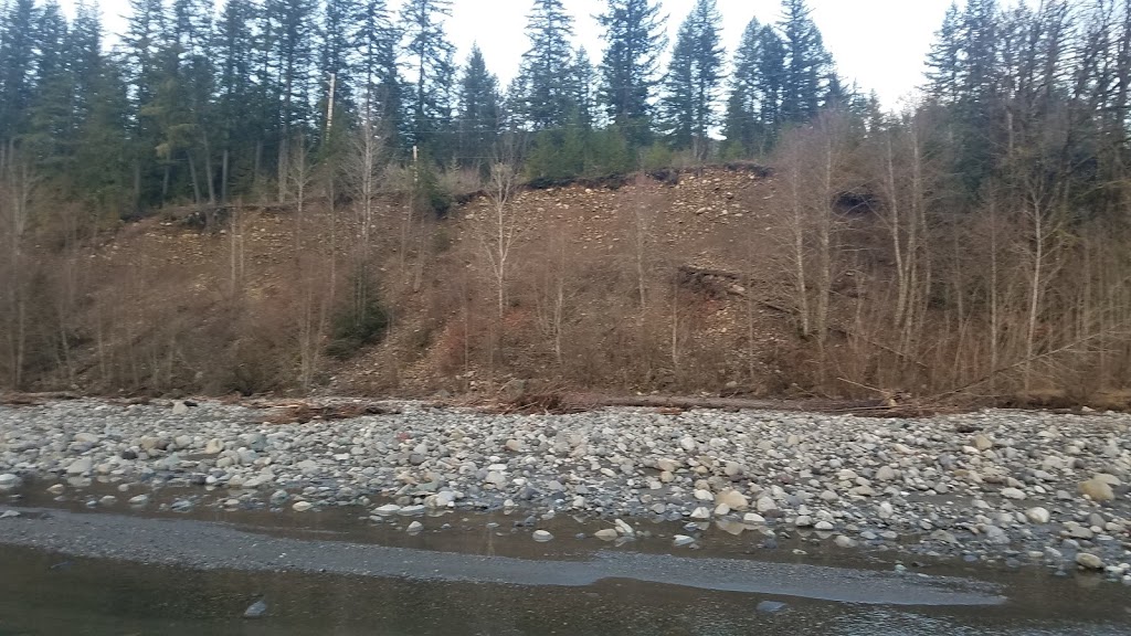 Two Bedroom Cabin - 45GS | 7417 Miller Way, Deming, WA 98244, USA | Phone: (636) 736-4460