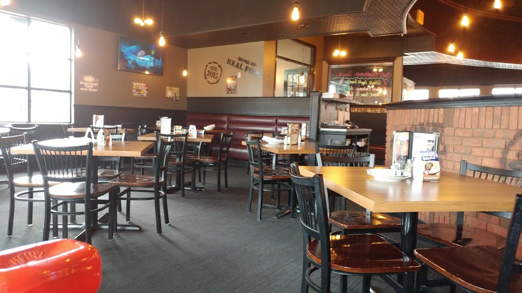 Chucks Roadhouse Bar & Grill | 5001 Legacy Park Dr, Windsor, ON N8W 5S6, Canada | Phone: (519) 967-9000