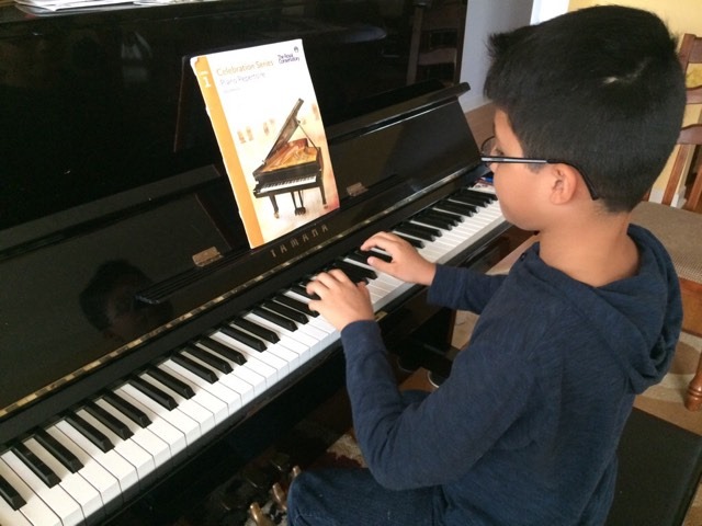Khrysmar Music Studio | 19 Burlingame Rd, Etobicoke, ON M8W 1Y7, Canada | Phone: (416) 877-2902