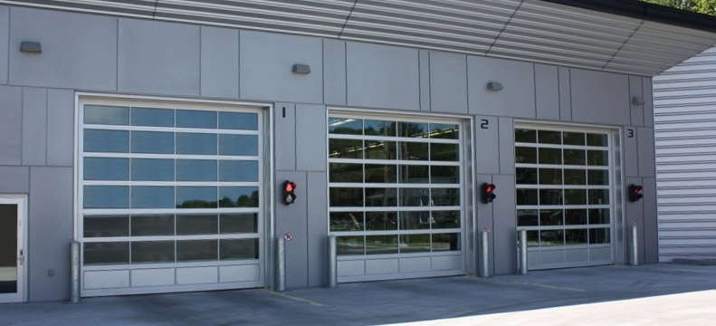 Portes Mackie | 156 Rue Léger, Sherbrooke, QC J1L 1L9, Canada | Phone: (819) 566-7005