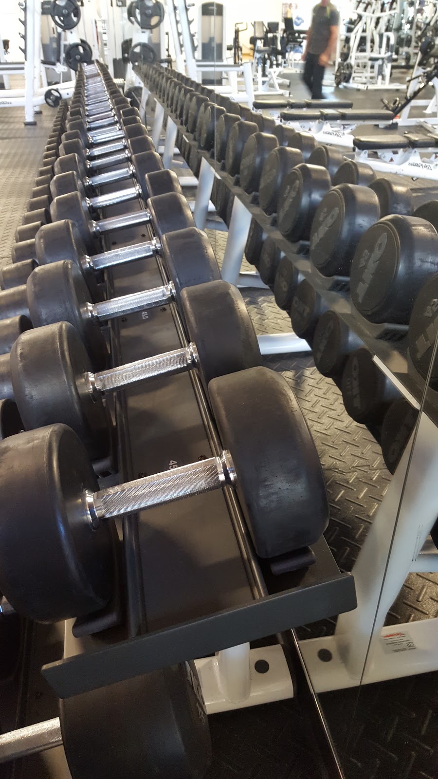 Nautilus Plus Châteauguay | 47 Bd Saint-Jean-Baptiste, Châteauguay, QC J6J 3H5, Canada | Phone: (514) 666-0668