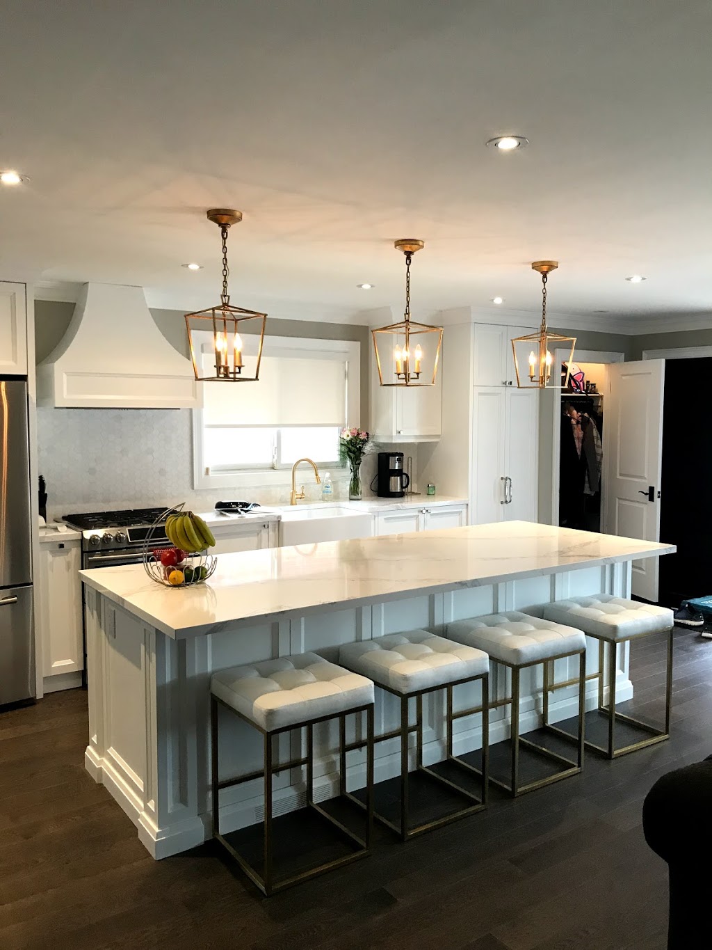 Vicks custom designs | 299 Garyray Dr, North York, ON M9L 1P2, Canada | Phone: (416) 270-9617