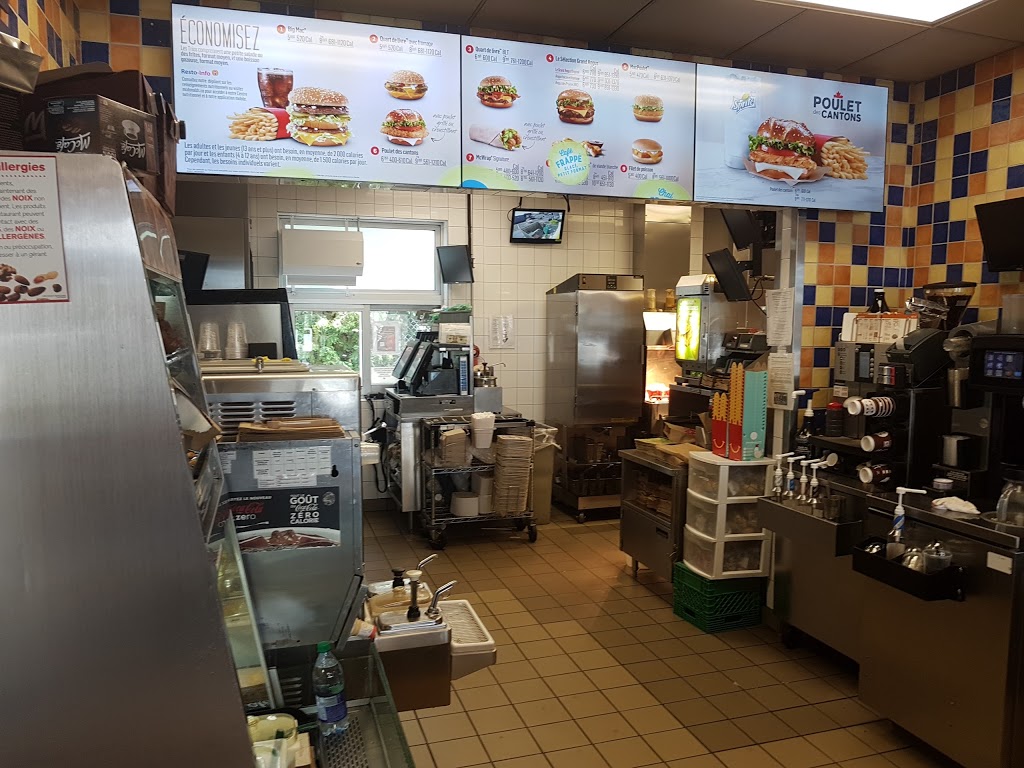 McDonalds | 2015 QC-112, Saint-Césaire, QC J0L 1T0, Canada | Phone: (450) 469-3535