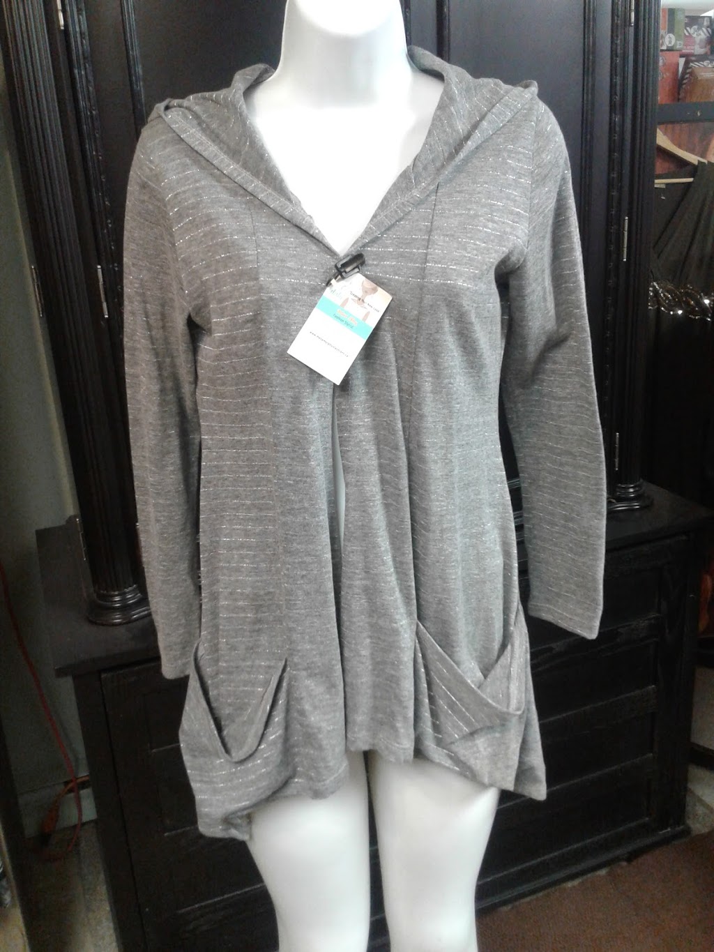 Metamorphus Fashions | 470 Robinson Rd, Ennismore, ON K0L 1T0, Canada | Phone: (705) 775-5554