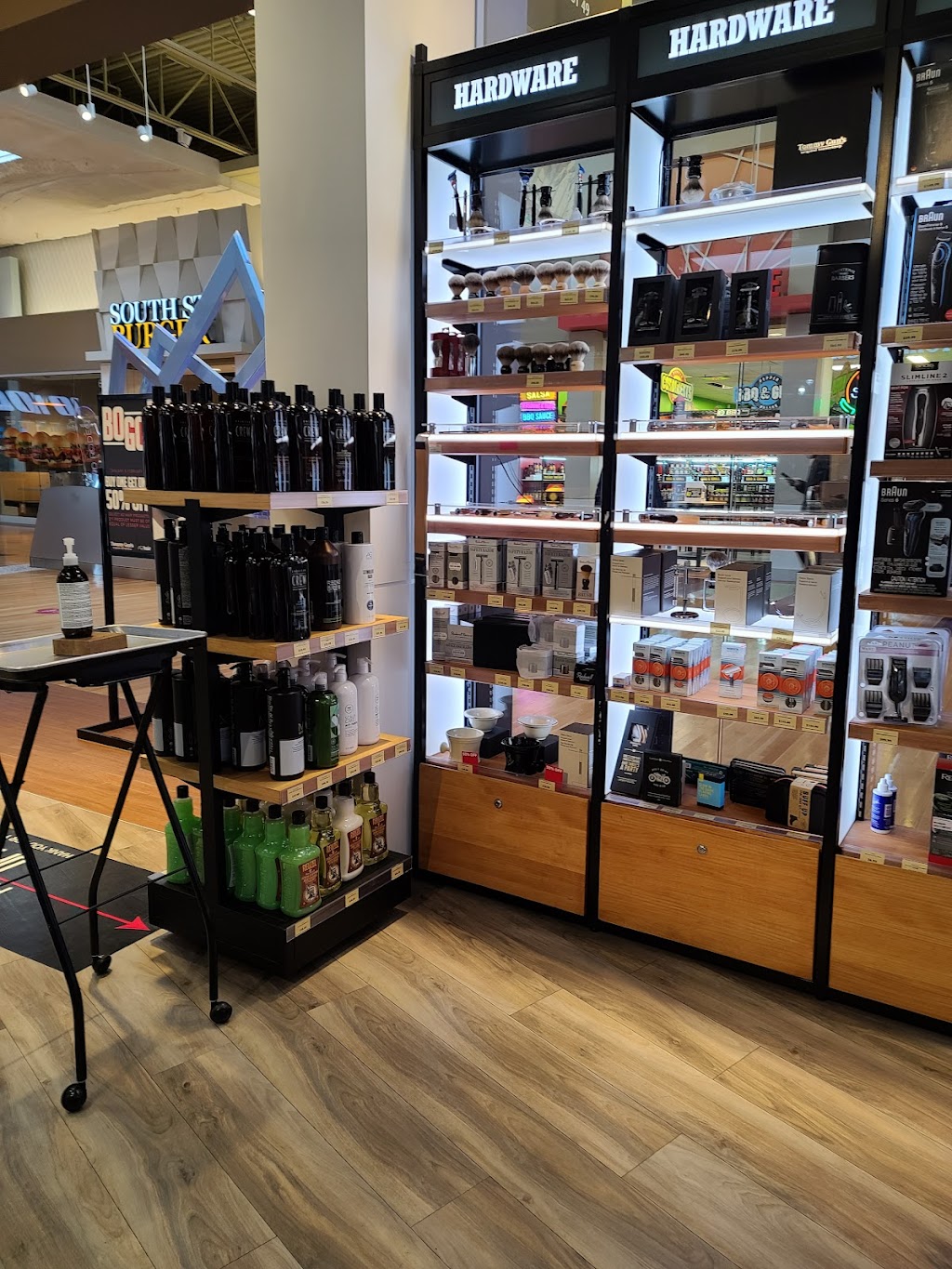 Tommy Guns Original Barbershop | 5000 Canoe Pass Wy #654, Tsawwassen, BC V4M 0B3, Canada | Phone: (604) 383-4867