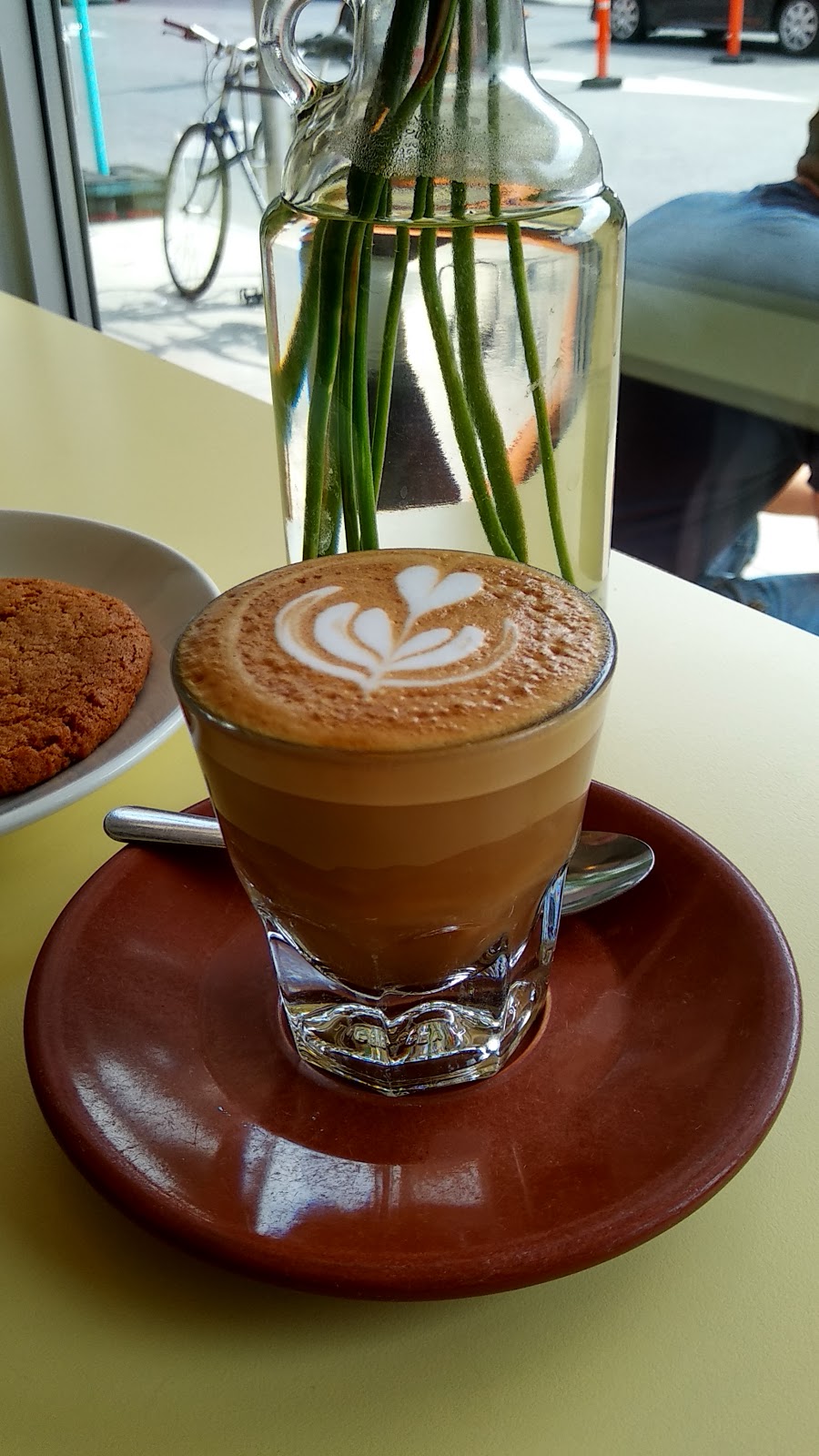 Café Larue & Fils | 405 Rue Jarry E, Montréal, QC H2P 1V2, Canada | Phone: (514) 564-6444