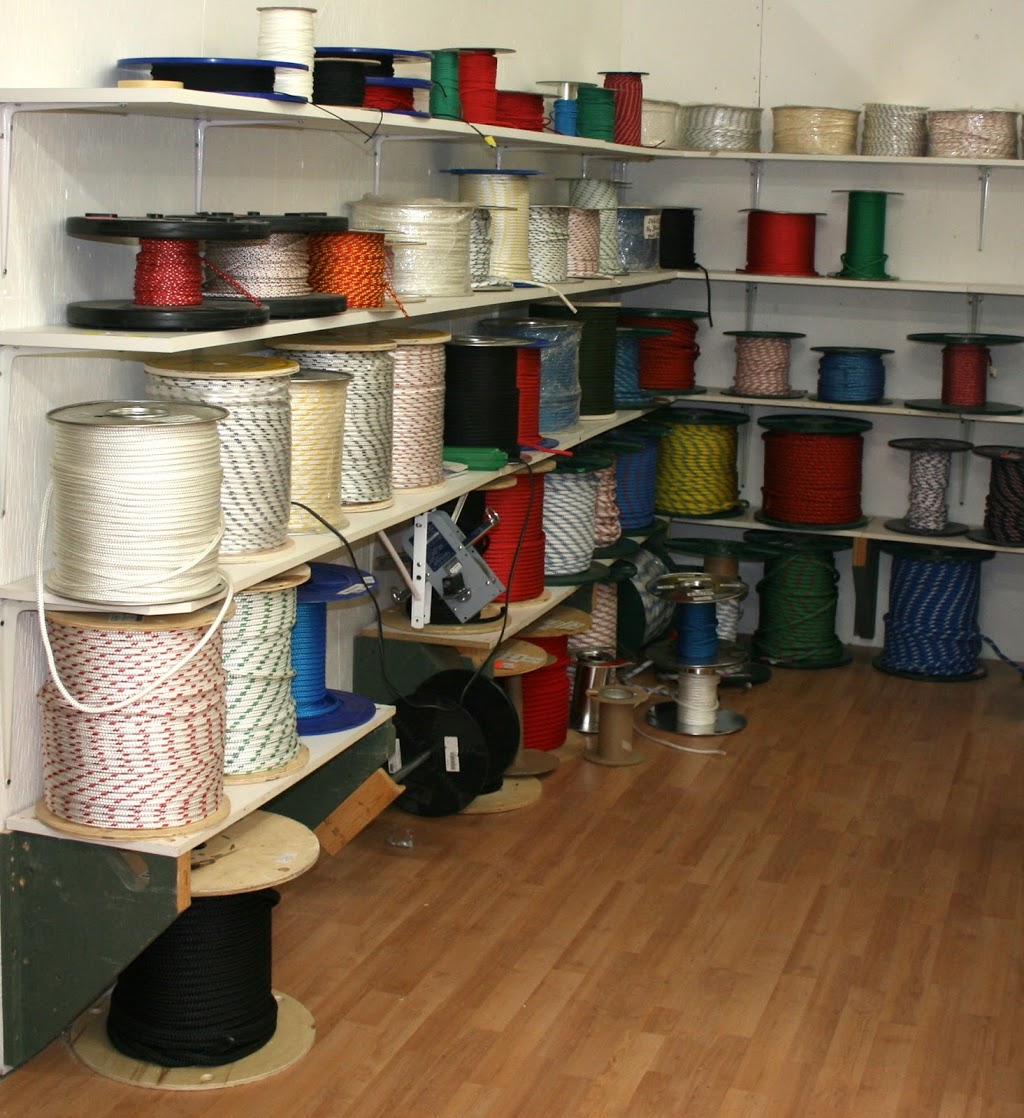 Voiles Saintonge inc | 260 Rue Saint-Urbain #45, Granby, QC J2G 8M8, Canada | Phone: (418) 254-1698