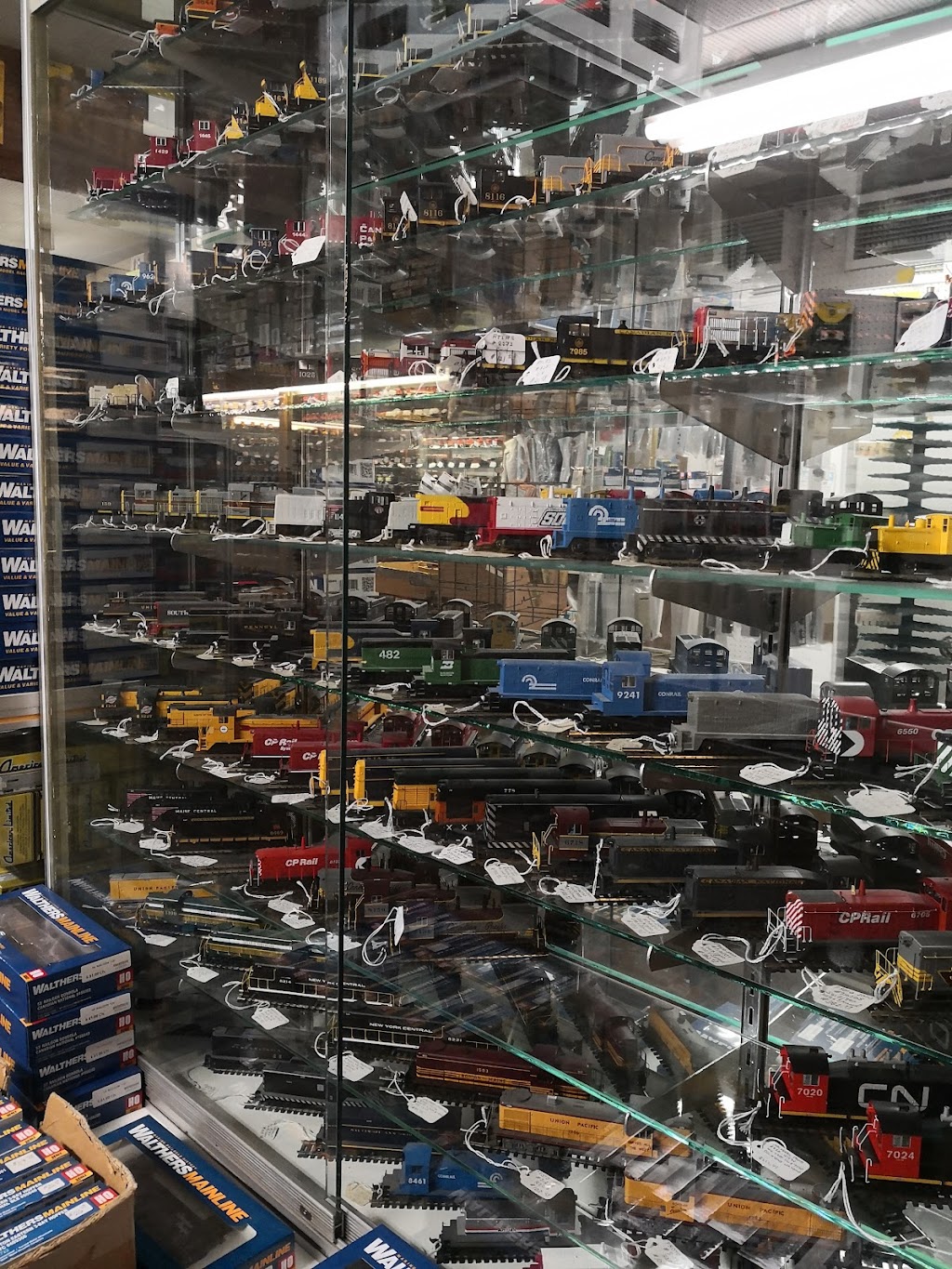 Van Horne Hobby | 111 Boul Saint-Martin Est, Laval, QC H7M 1Z1, Canada | Phone: (450) 669-4175