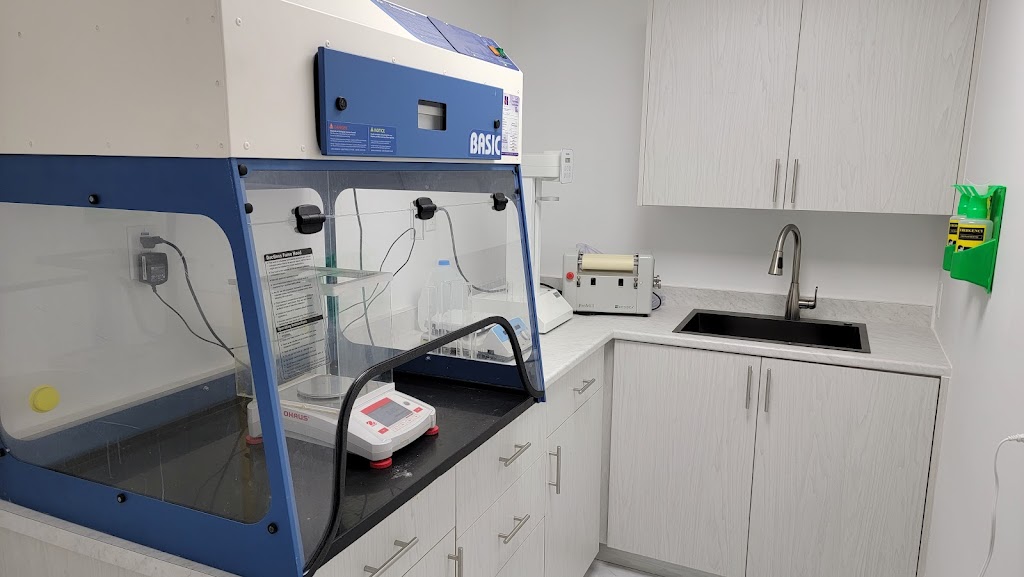 Farnham Pharmacy and Compounding Centre | 1005 Farnham Rd, London, ON N6K 1S3, Canada | Phone: (519) 930-2452