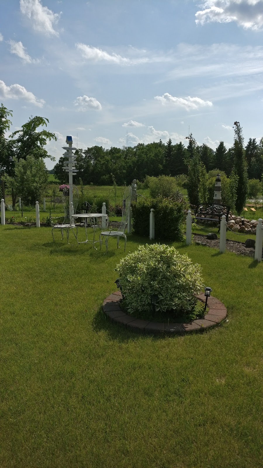 Rainer Gardens | 3021 28 Ave SW, Edmonton, AB T6X 1A5, Canada | Phone: (780) 619-2223