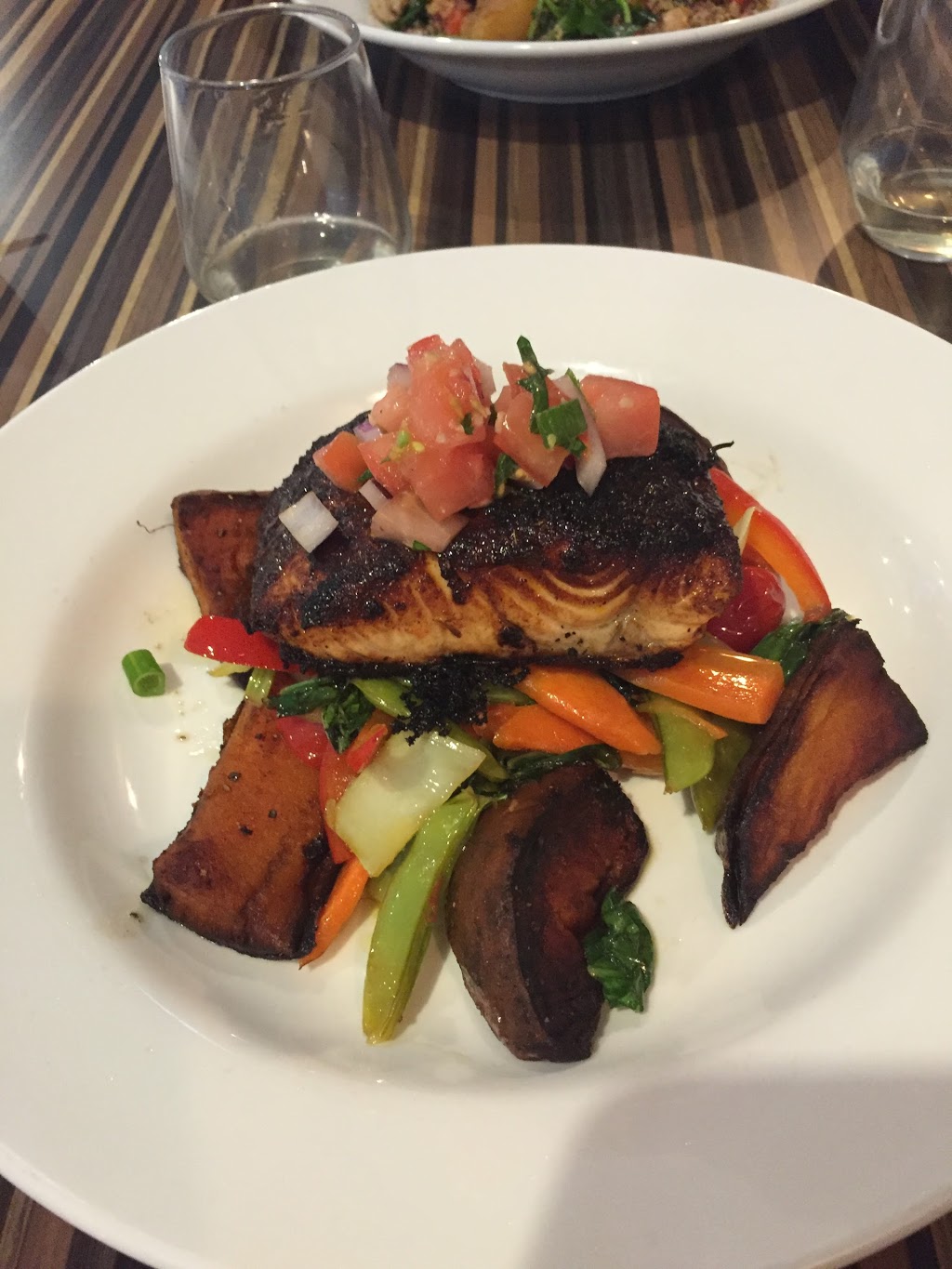 Obies Bar and Grille | 209 Pinebush Rd #6a, Cambridge, ON N1R 7H8, Canada | Phone: (519) 624-6243