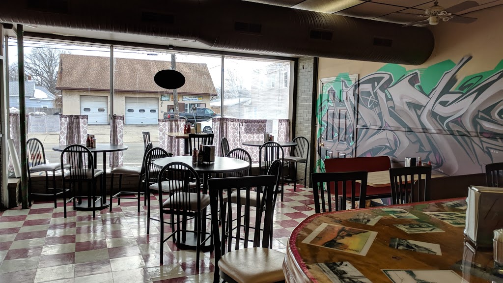 Dragon Babies Diner | 452 Oliver St, North Tonawanda, NY 14120, USA | Phone: (716) 389-2673