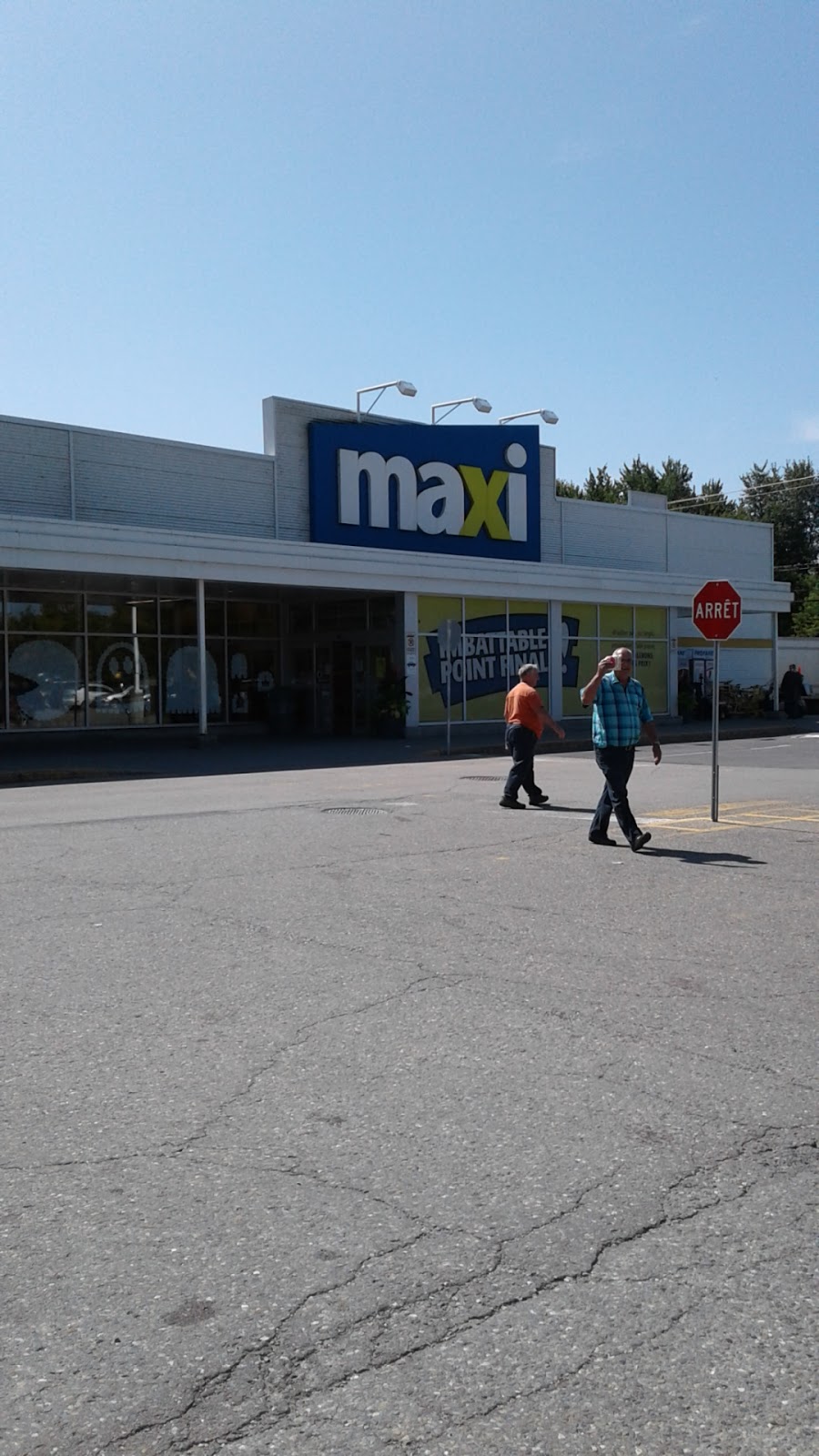 Maxi | 44 Rue Craig, Richmond, QC J0B 2H0, Canada | Phone: (819) 826-2413