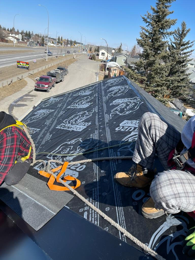 H&G roofing | 176 Martinwood Way NE, Calgary, AB T3J 3H8, Canada | Phone: (403) 397-6857
