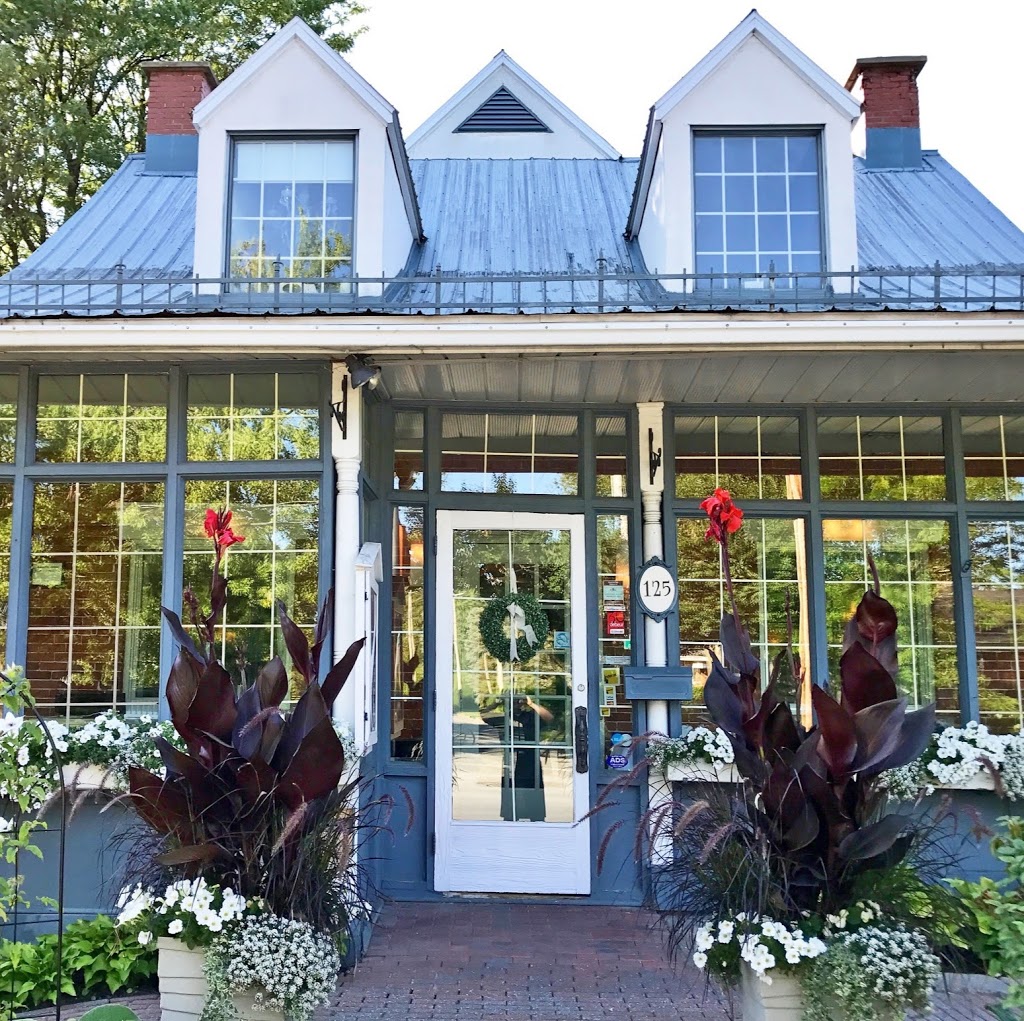 Restaurant La Rabastalière | 125 Chemin de la Rabastalière O, Saint-Bruno-de-Montarville, QC J3V 1Y9, Canada | Phone: (450) 461-0173