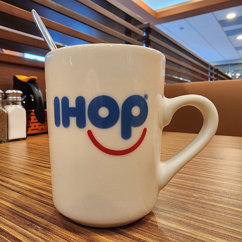 IHOP Belleville | 902 Wallbridge Loyalist Rd, Belleville, ON K8N 4Z5, Canada | Phone: (613) 969-4451