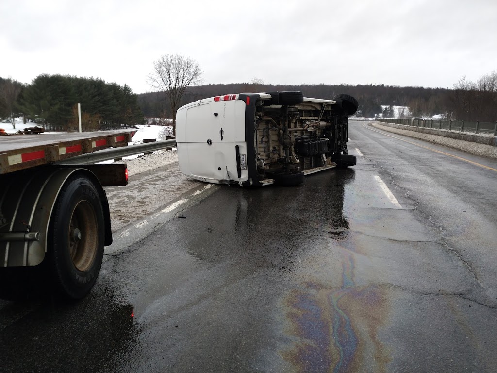 Remorquage Vallieres | 191 Chemin Dion, Saint-François-Xavier-de-Brompton, QC J0B 2V0, Canada | Phone: (819) 571-4851