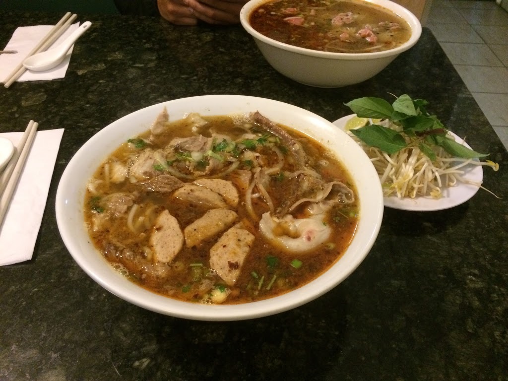 Kim Lan Vietnamese Restaurant | 11652 Sarcee Trail NW #113, Calgary, AB T3R 0A1, Canada | Phone: (403) 295-6288