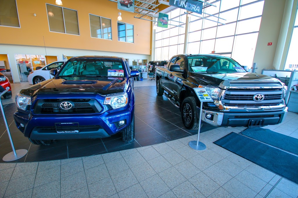 ToyotaTown | 1065 Wharncliffe Rd S, London, ON N6L 1J9, Canada | Phone: (519) 680-1800