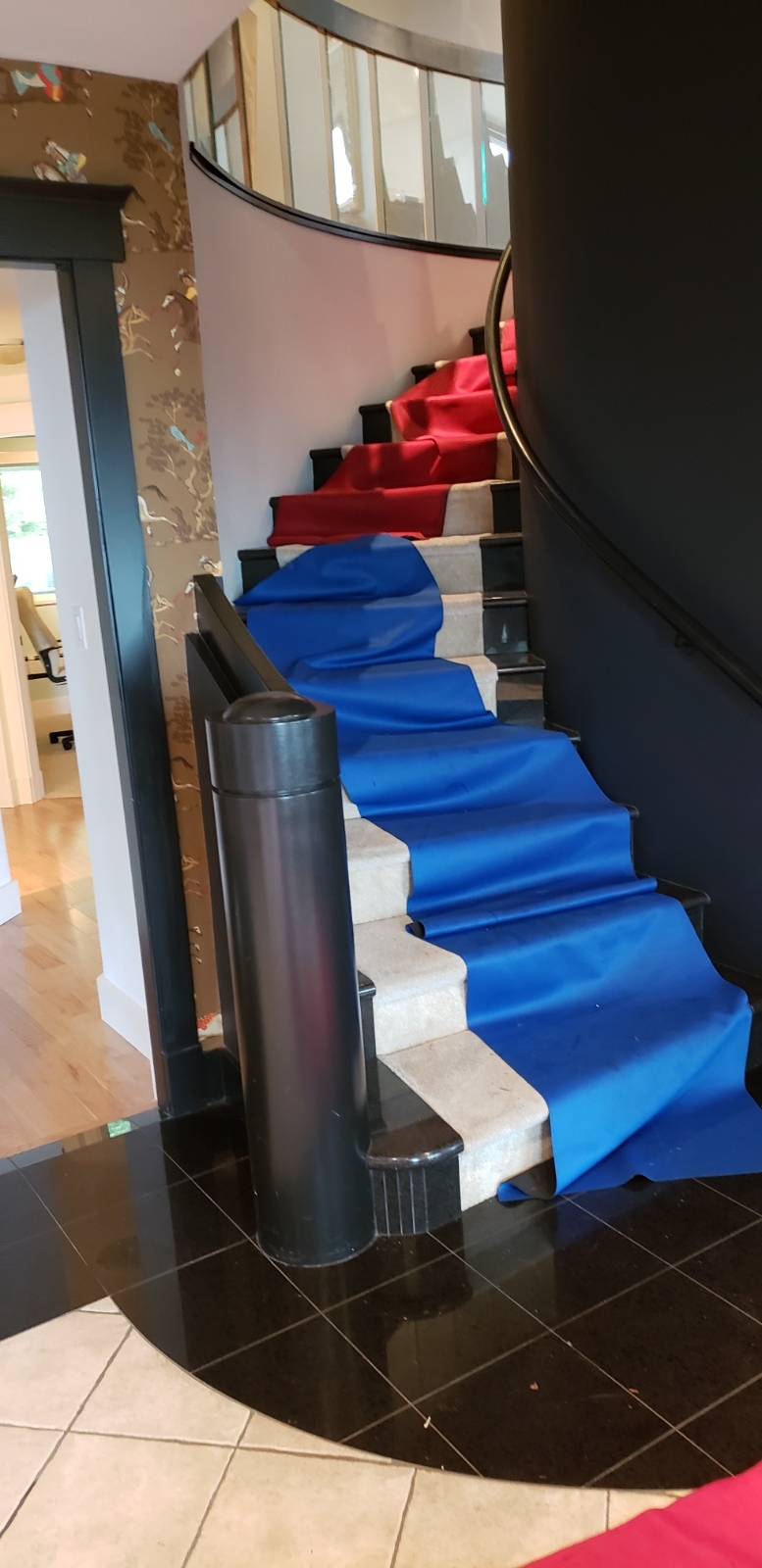 North Van Mover | 219 MacKay Rd, North Vancouver, BC V7P 3N6, Canada | Phone: (778) 340-6678