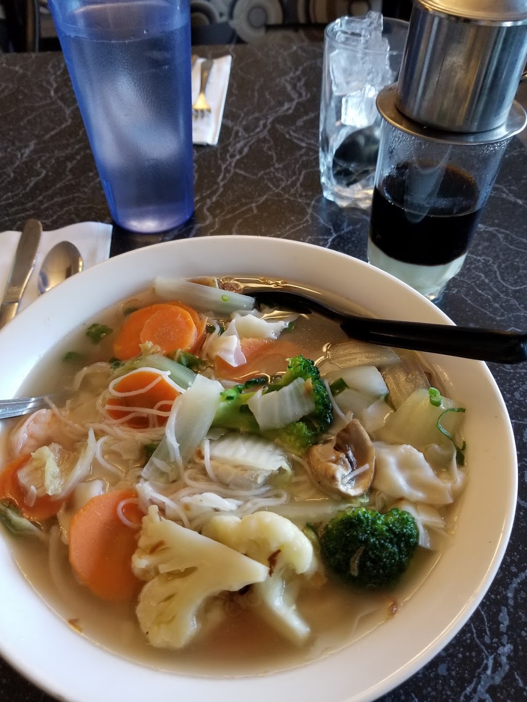 Buns House Restaurant | 3027a, Millar Ave, Saskatoon, SK S7K 6G5, Canada | Phone: (306) 974-7988