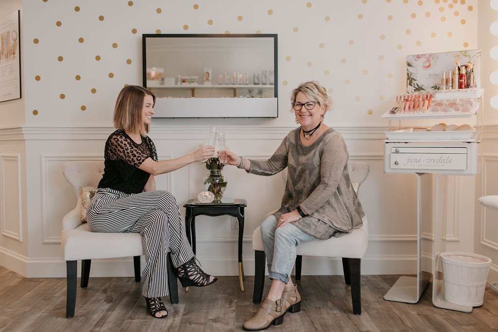 la Chic Skin Boutique | 19062 69 Ave, Surrey, BC V4N 0A4, Canada | Phone: (604) 595-3024