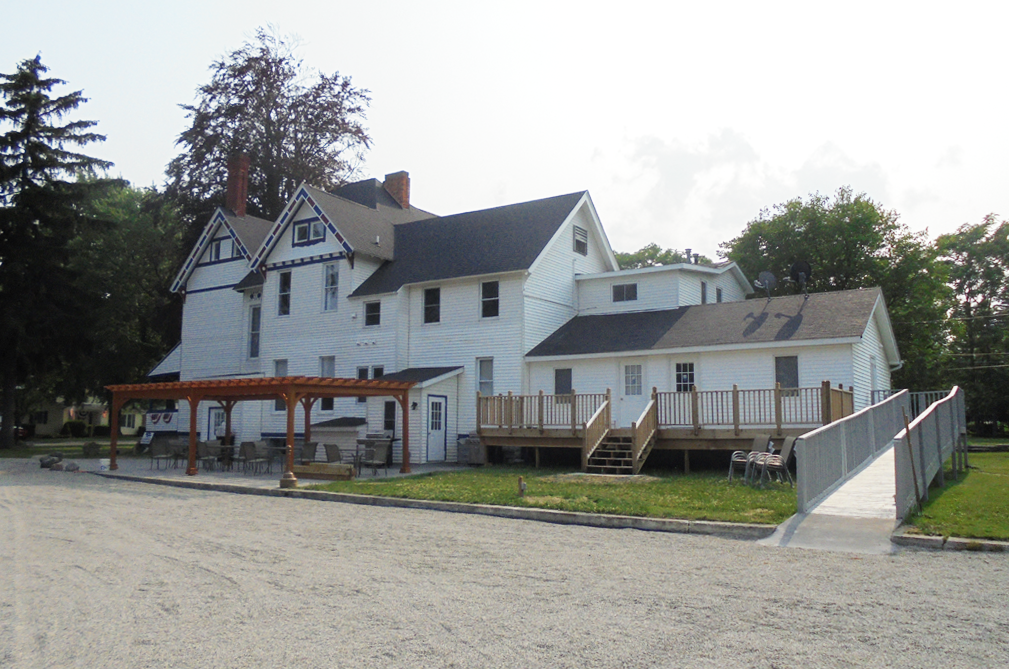 Lake Huron Lodge | 7175 Huron Ave, Lexington, MI 48450, USA | Phone: (810) 359-7802