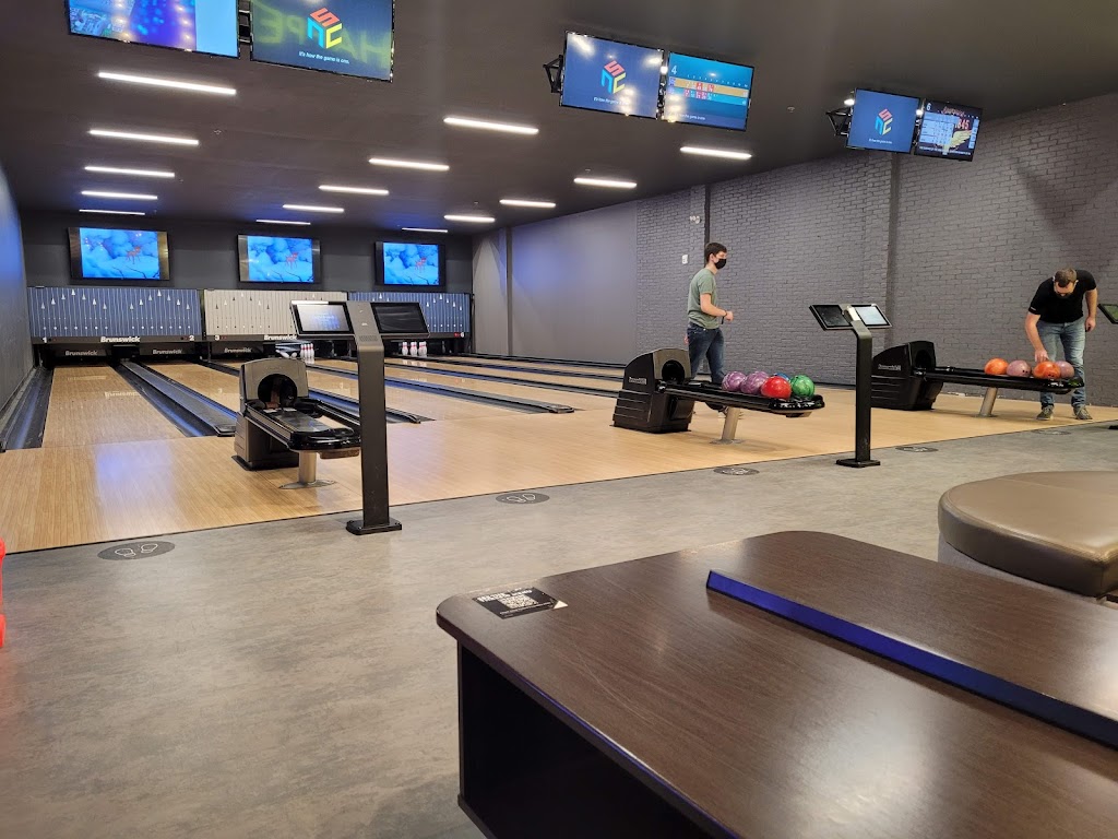 The Rec Room | 696 Sterling Lyon Pkwy Lot 5, Winnipeg, MB R3P 1J9, Canada | Phone: (204) 410-0011