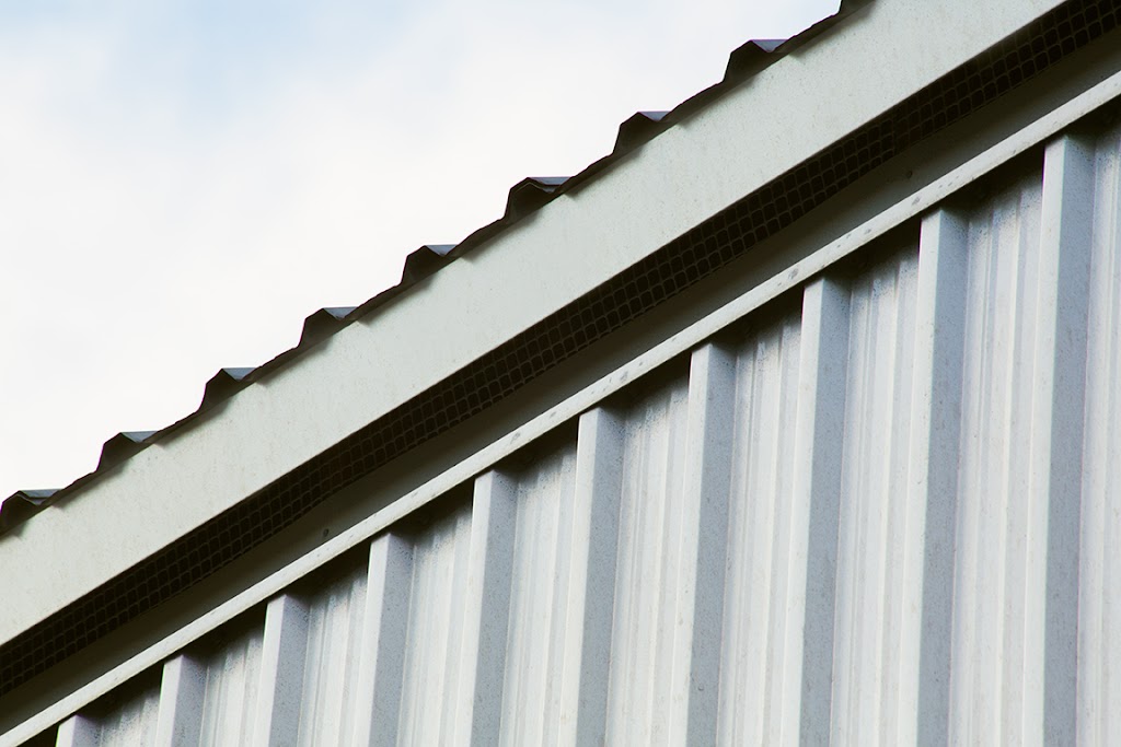 Oak Bay Marine Group Boathouses | 901 Gladden Rd, Ladysmith, BC V9G 1K4, Canada | Phone: (250) 245-4521