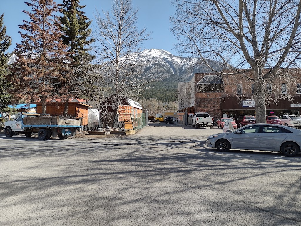Wendys Garden Center | 13 Industrial Pl, Canmore, AB T1W 1Y1, Canada | Phone: (403) 493-5308