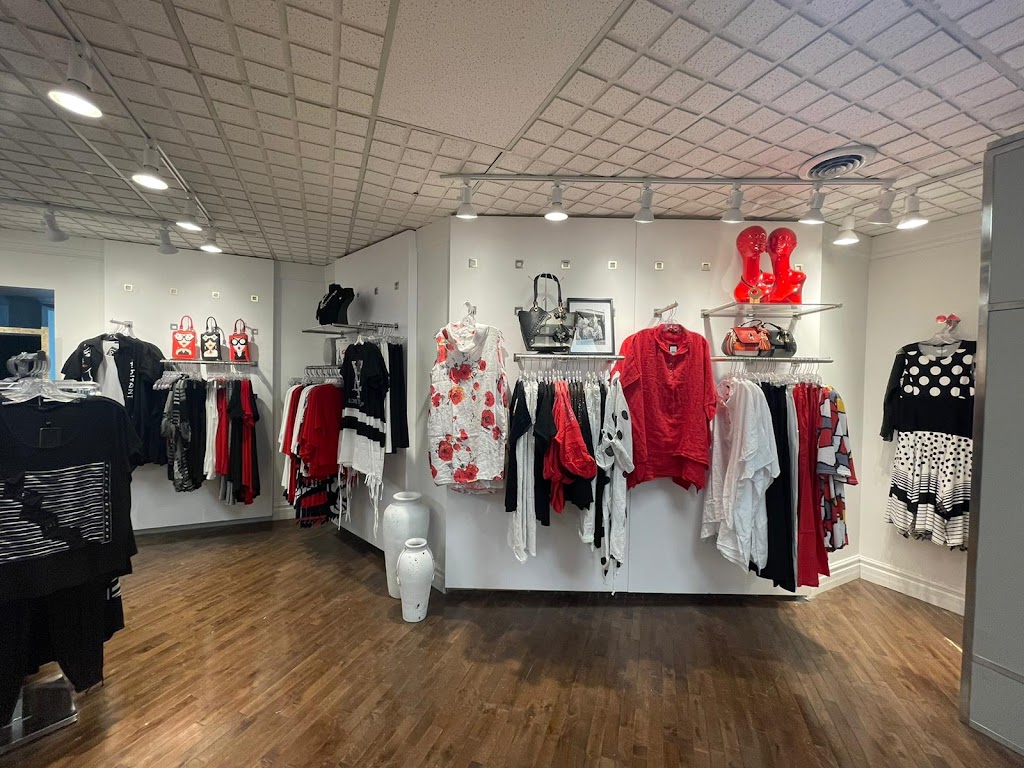 Lace Sainte Anne | 92 Rue Ste Anne, Sainte-Anne-de-Bellevue, QC H9X 1L8, Canada | Phone: (514) 457-6798