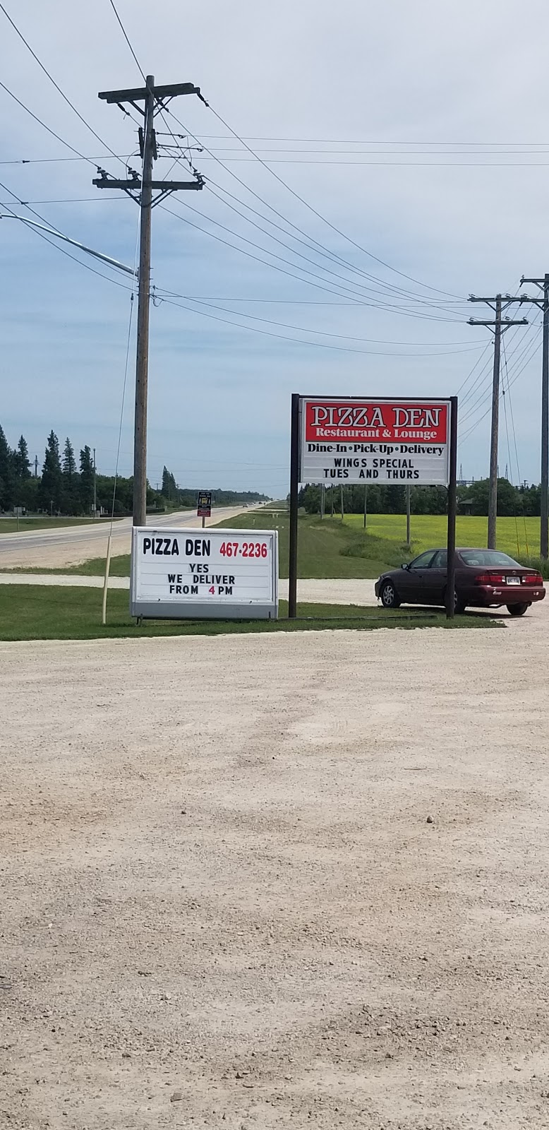 Pizza Den Restaurant | 162 2 Ave N, Stonewall, MB R0C 2Z0, Canada | Phone: (204) 467-2236