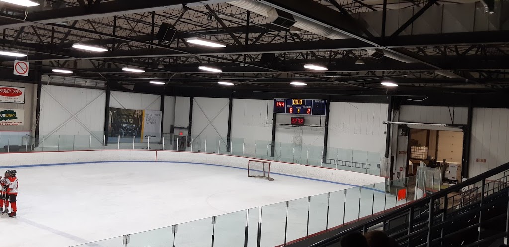 Arena de Valcourt | 1111 Boulevard des Cyprès, Valcourt, QC J0E 2L0, Canada | Phone: (450) 532-3743