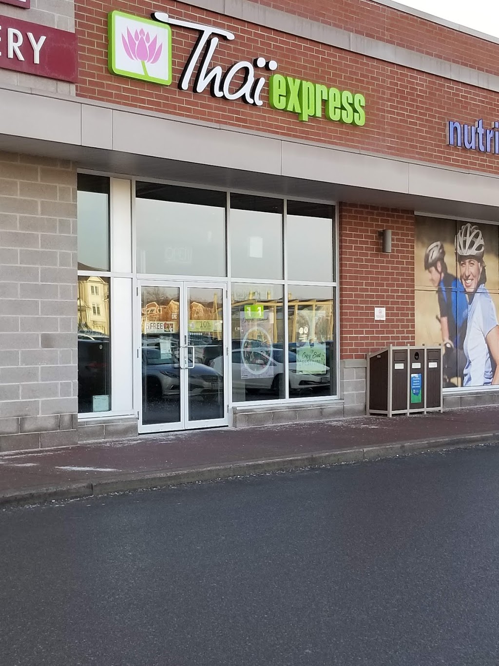 Thai Express | 9342 Bathurst St, Rutherford Marketplace, Vaughan, ON L6A 4N9, Canada | Phone: (905) 417-0220