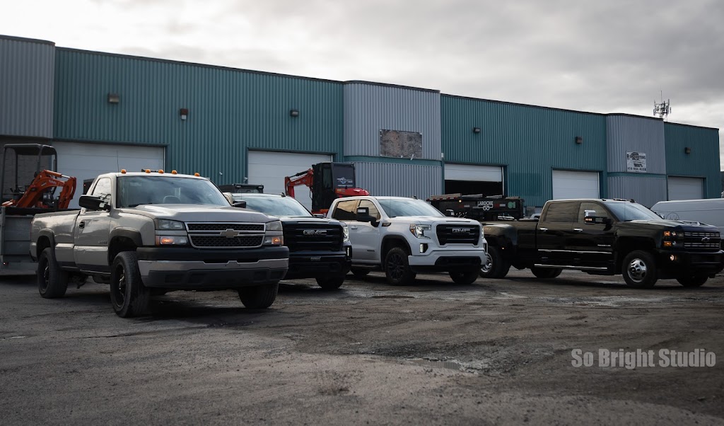 So Bright Studio | 320 Rue Russell, Sainte-Sophie, QC J5J 1C3, Canada | Phone: (438) 868-8989