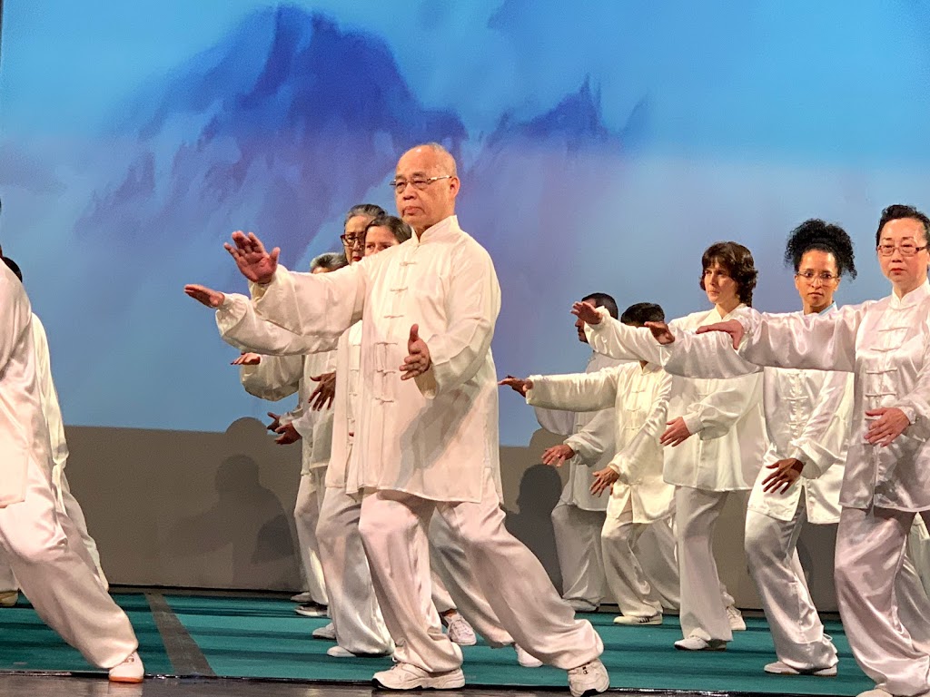 Ji Hong Wu Shu & Tai Chi College | 9148 23 Ave NW #219, Edmonton, AB T6N 1H9, Canada | Phone: (780) 424-8924