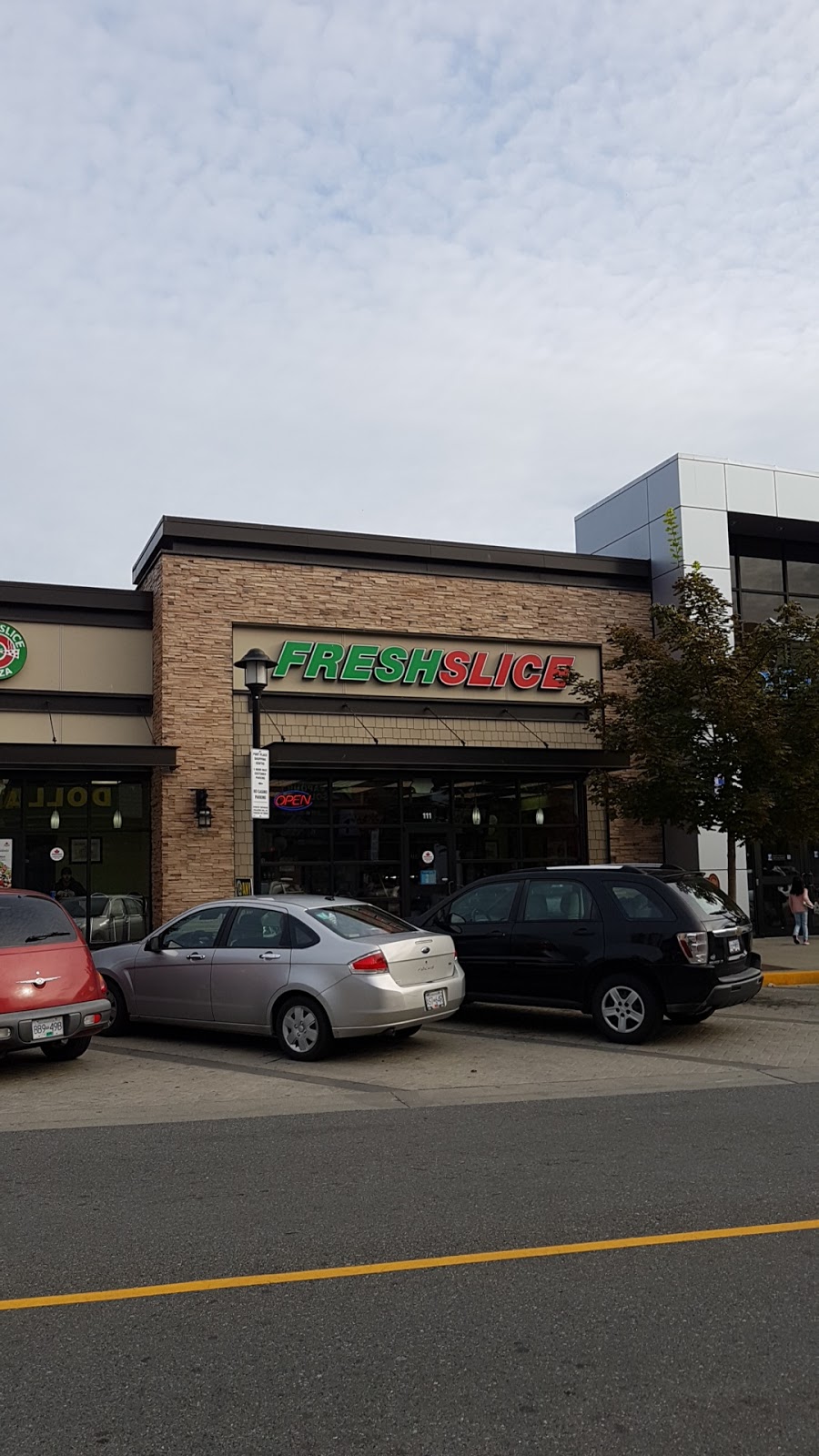 Freshslice Pizza | 650 Terminal Ave Unit#111, Nanaimo, BC V9R 5E2, Canada | Phone: (250) 591-2525
