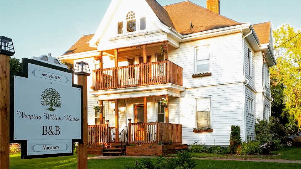 Weeping Willow House | 54 Woodleigh Dr, Kensington, PE C0B 1M0, Canada | Phone: (902) 954-1883