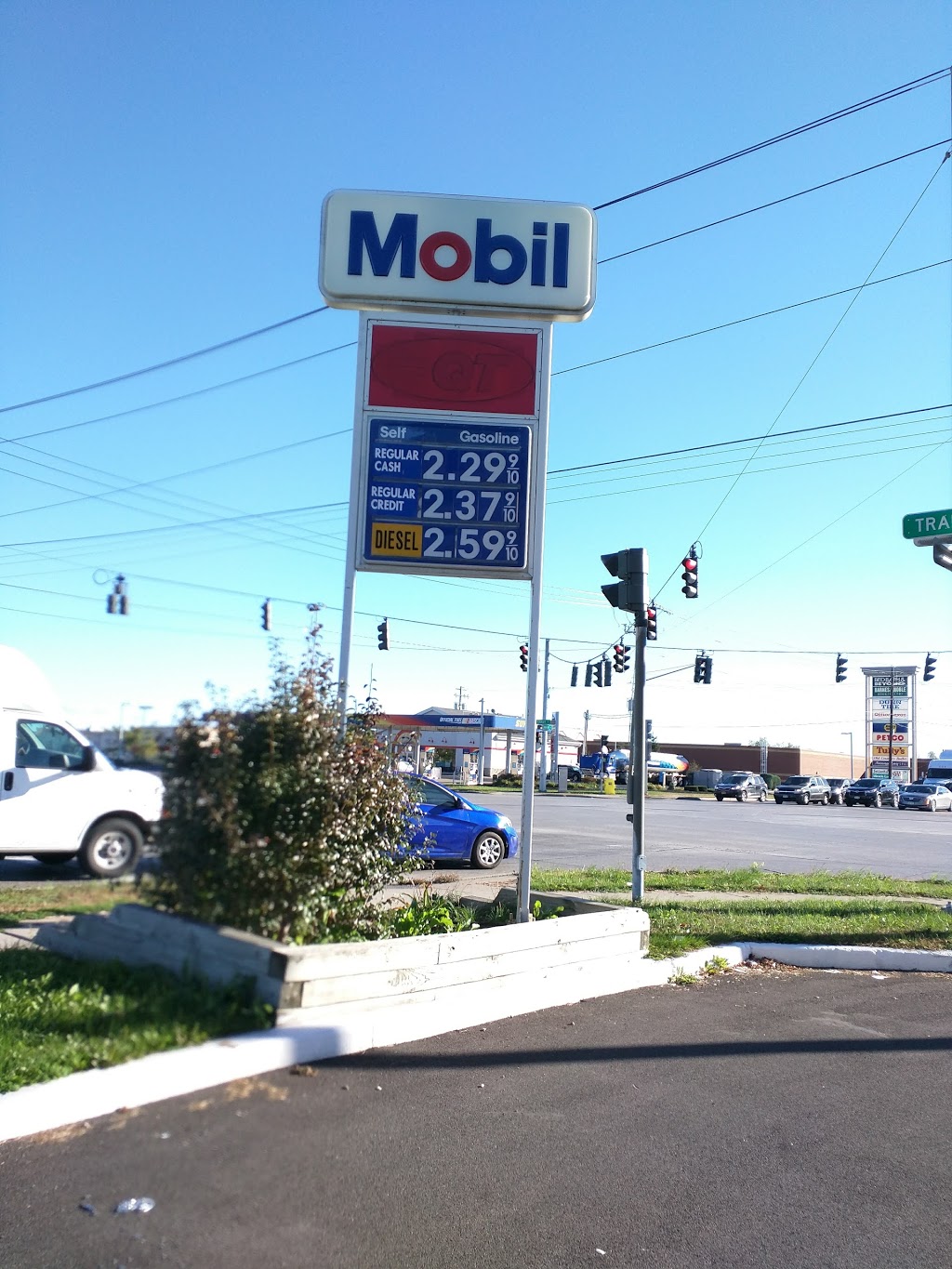 Mobil | 10655 Main St, Clarence, NY 14031, USA | Phone: (716) 759-2979