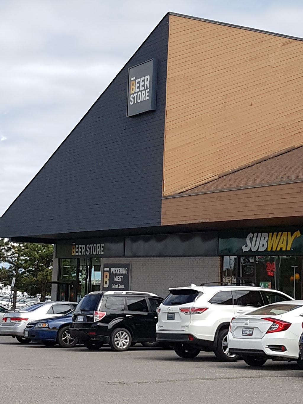 Beer Store | 705 Kingston Rd, Pickering, ON L1V 6K3, Canada | Phone: (905) 831-2714