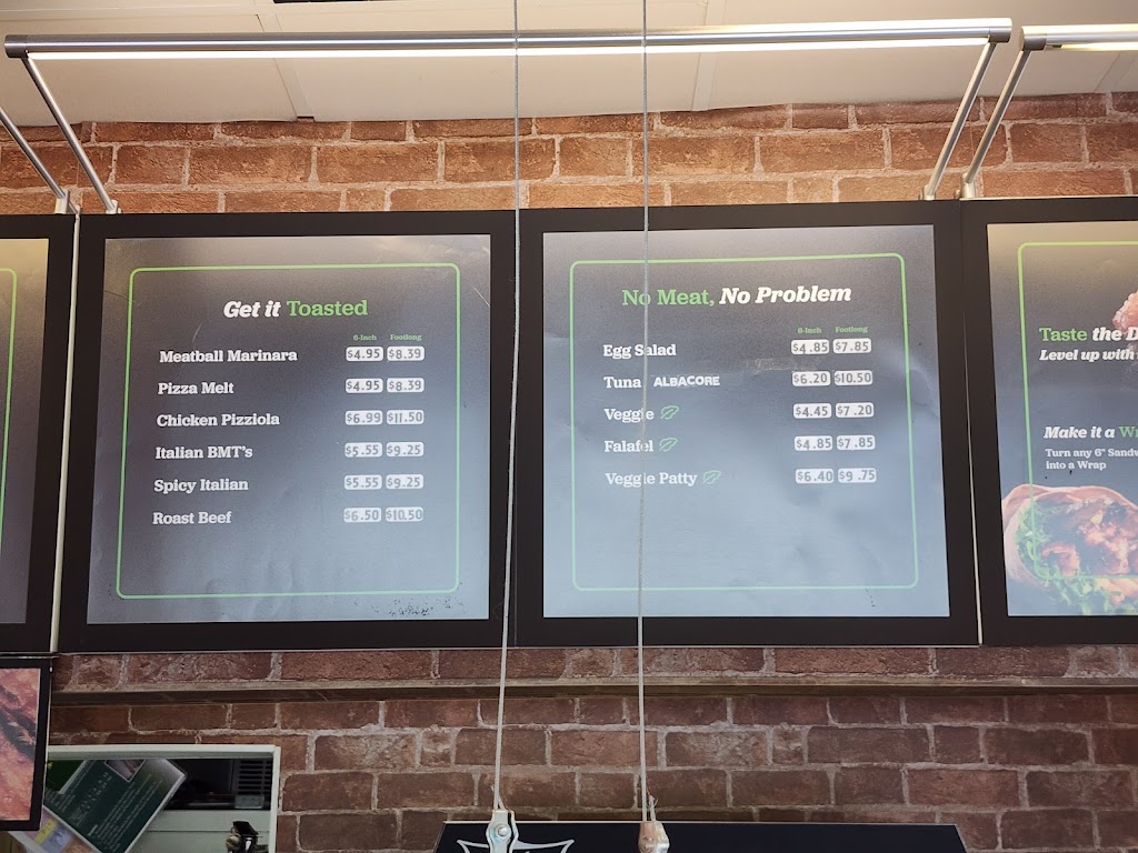 Guildwood Sandwich Shoppe | 91, 123 Guildwood Pkwy Unit 101, Toronto, ON M1E 4V2, Canada | Phone: (416) 264-3168