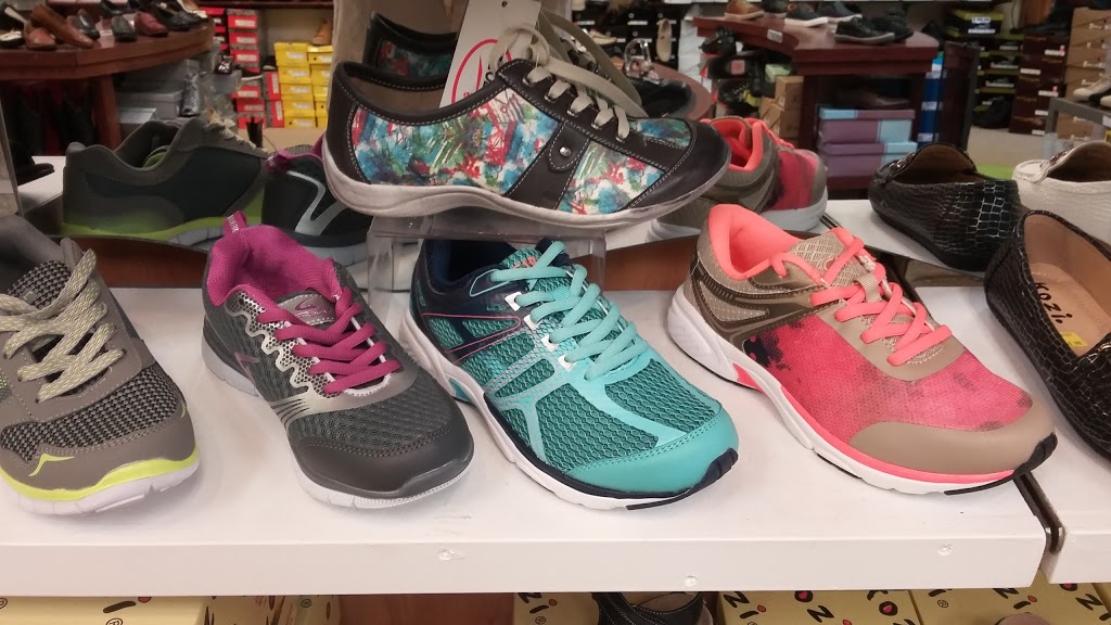 La Boite a Chaussures | 500 Boulevard des Laurentides, Saint-Jérôme, QC J7Z 4M1, Canada | Phone: (450) 431-5808