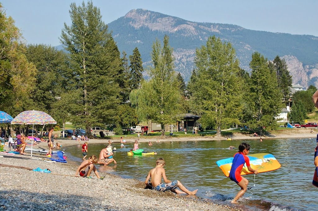 High Country Properties Vacation Rentals | 526 13th St, Invermere, BC V0A 1K0, Canada | Phone: (800) 665-1801