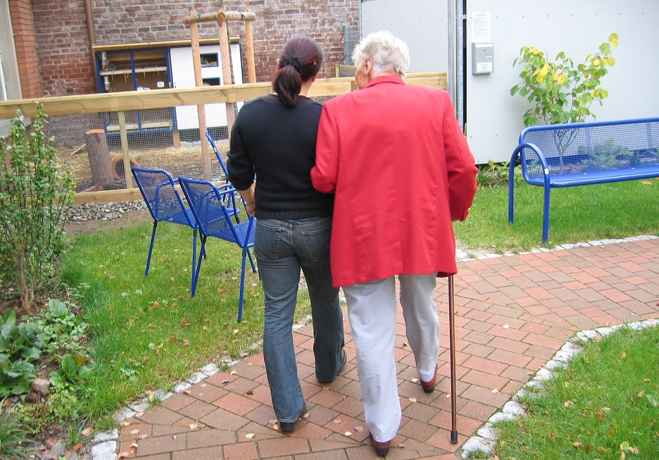 Fraser House Retirement Home | 71 Queen St, Picton, ON K0K 2T0, Canada | Phone: (613) 476-7527