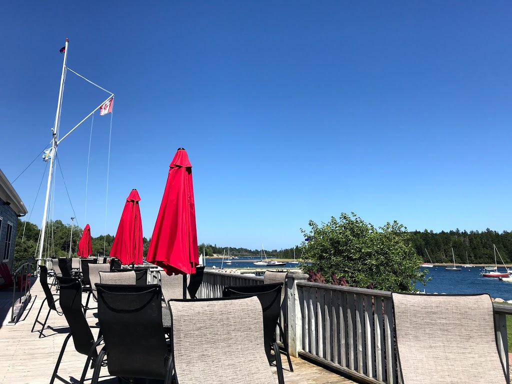 Lunenburg Yacht Club & Restaurant | 734 Hermans Island Rd, Lunenburg, NS B0J 2C0, Canada | Phone: (902) 634-3745
