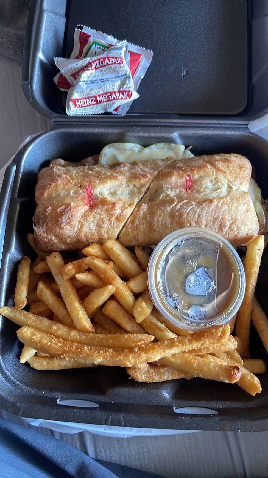 Sandstone Lounge and Eatery | 212 8 Ave NW, Milk River, AB T0K 1M0, Canada | Phone: (403) 647-2891